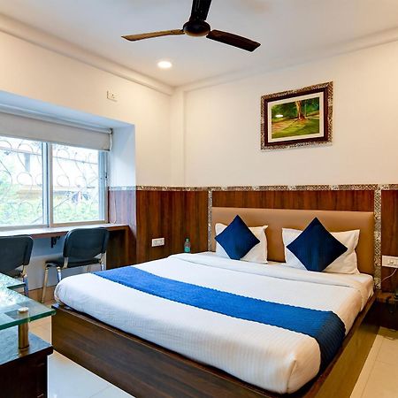 Hotel Q Inn 加尔各答 外观 照片