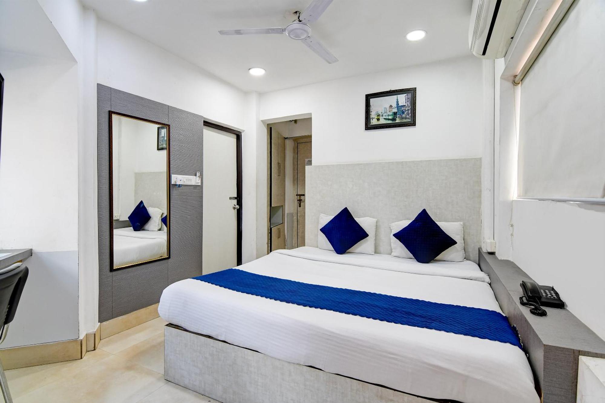 Hotel Q Inn 加尔各答 外观 照片