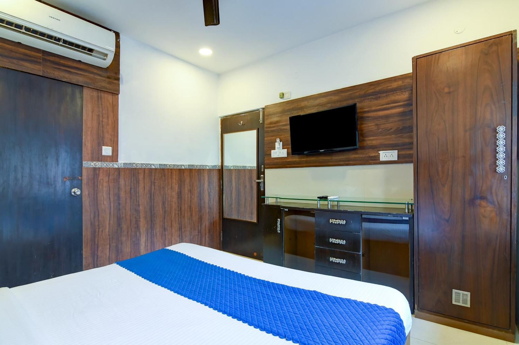 Hotel Q Inn 加尔各答 外观 照片