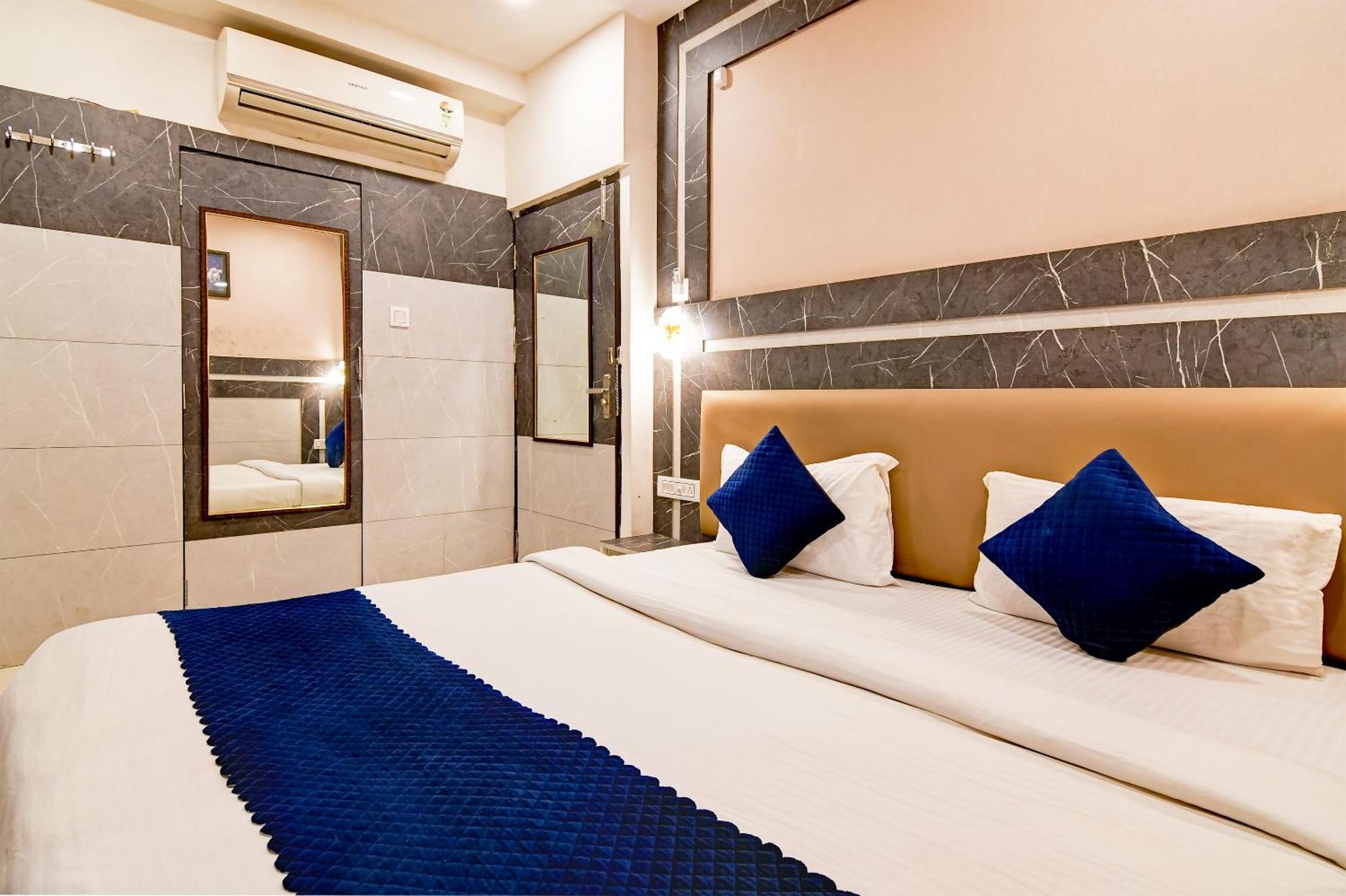 Hotel Q Inn 加尔各答 外观 照片