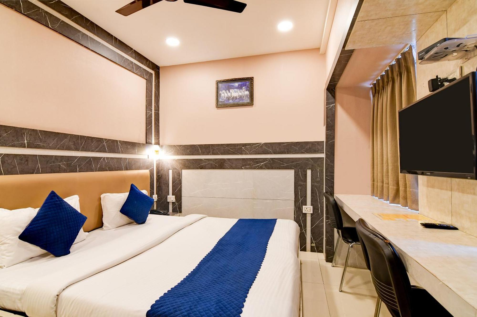Hotel Q Inn 加尔各答 外观 照片