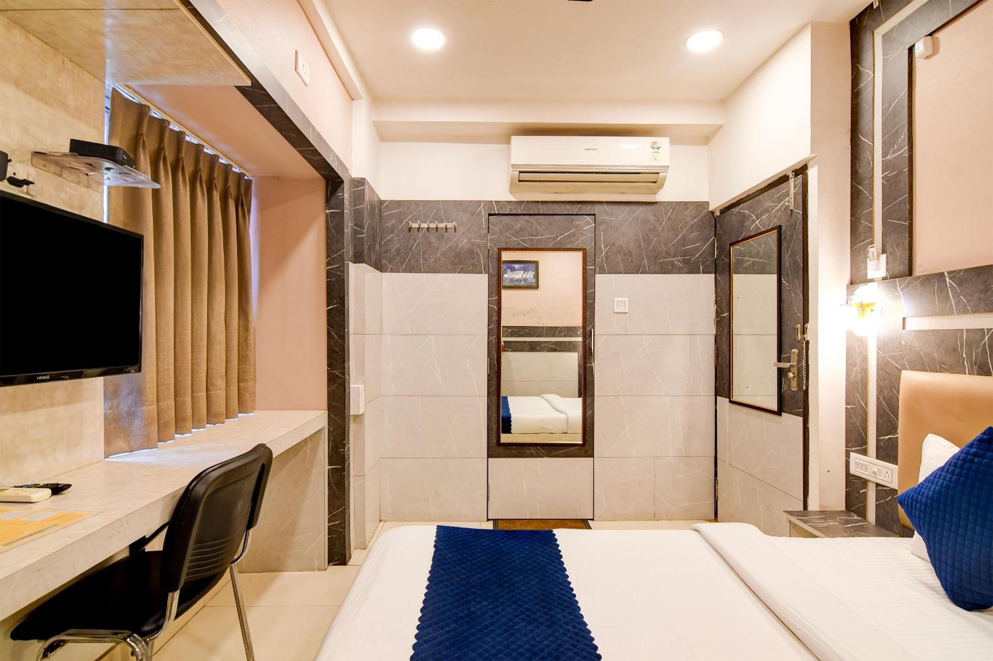 Hotel Q Inn 加尔各答 外观 照片