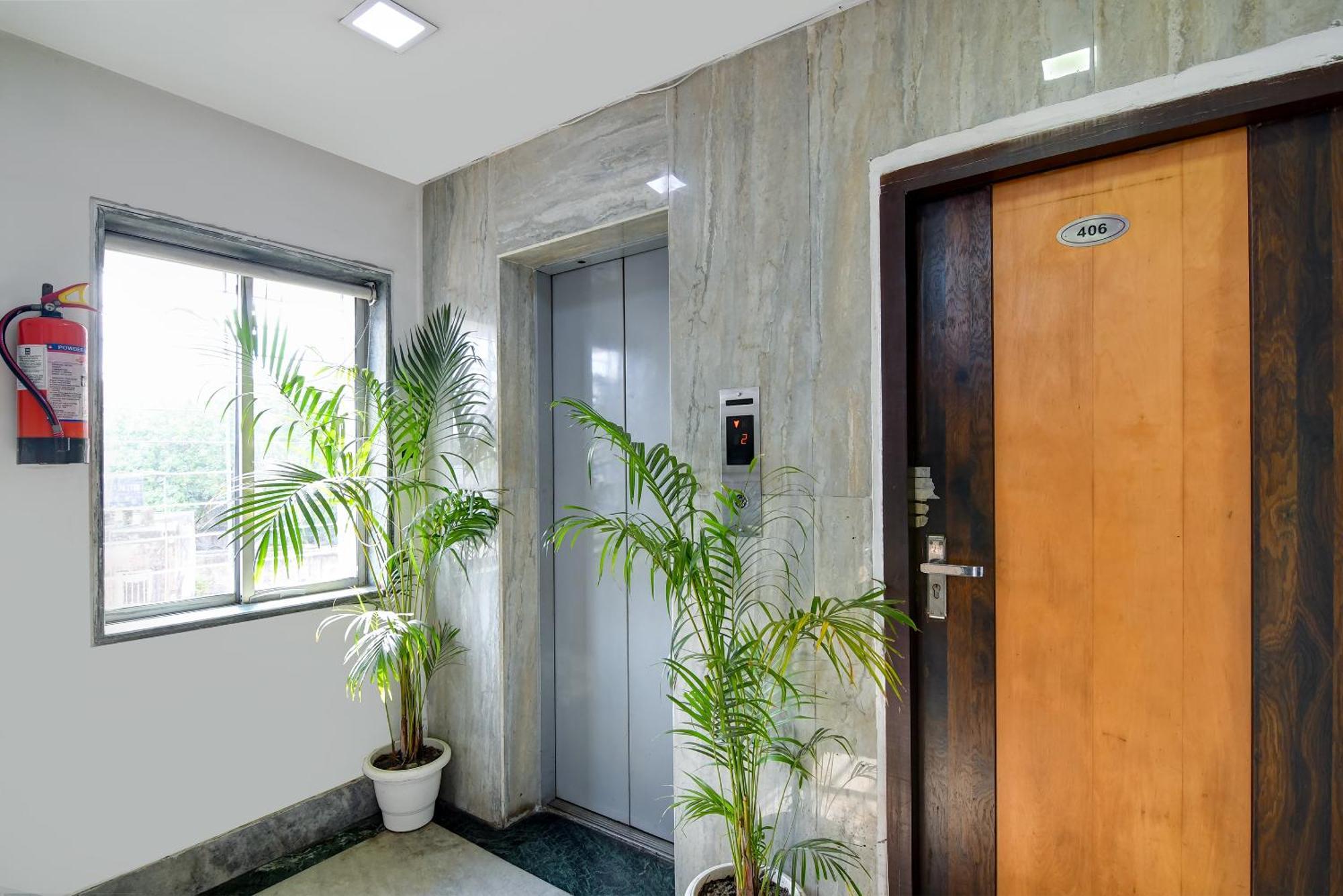 Hotel Q Inn 加尔各答 外观 照片