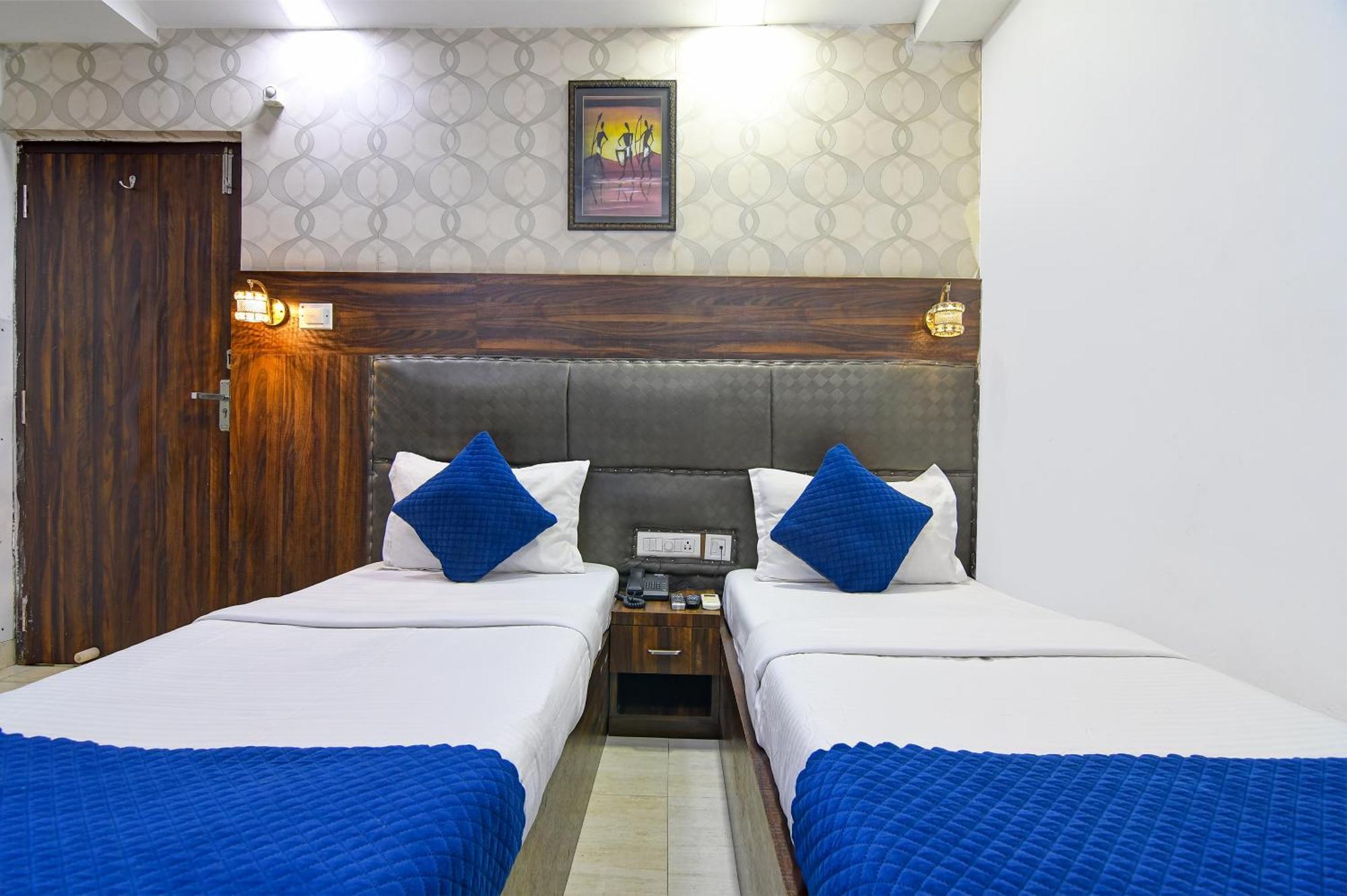 Hotel Q Inn 加尔各答 外观 照片